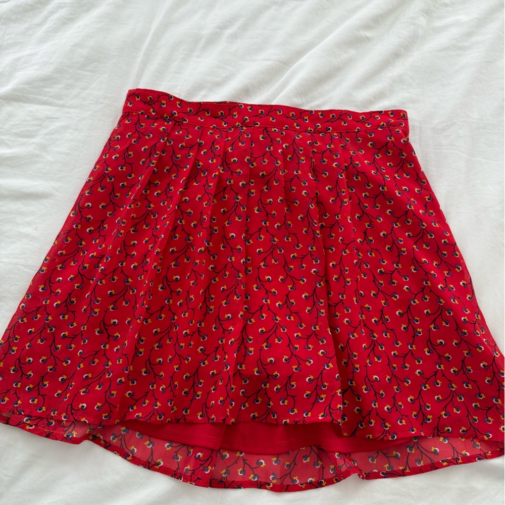 (Maternity) Old Navy Red A-Line Skirt with Floral Pattern